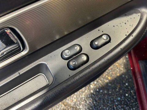 2004 Ford Thunderbird Deluxe