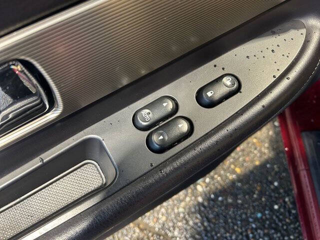 2004 Ford Thunderbird Deluxe