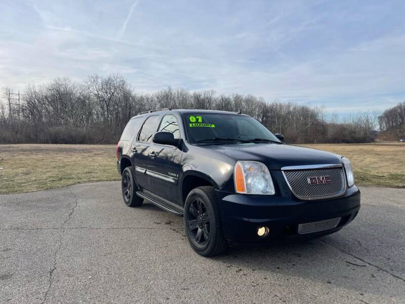 2007 GMC Yukon for sale at Knights Auto Sale in Newark OH
