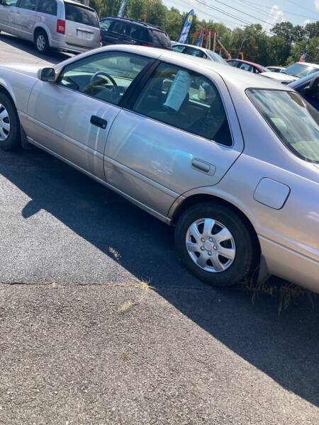 1999 Toyota Camry for sale at CLEAN CUT AUTOS in New Castle DE
