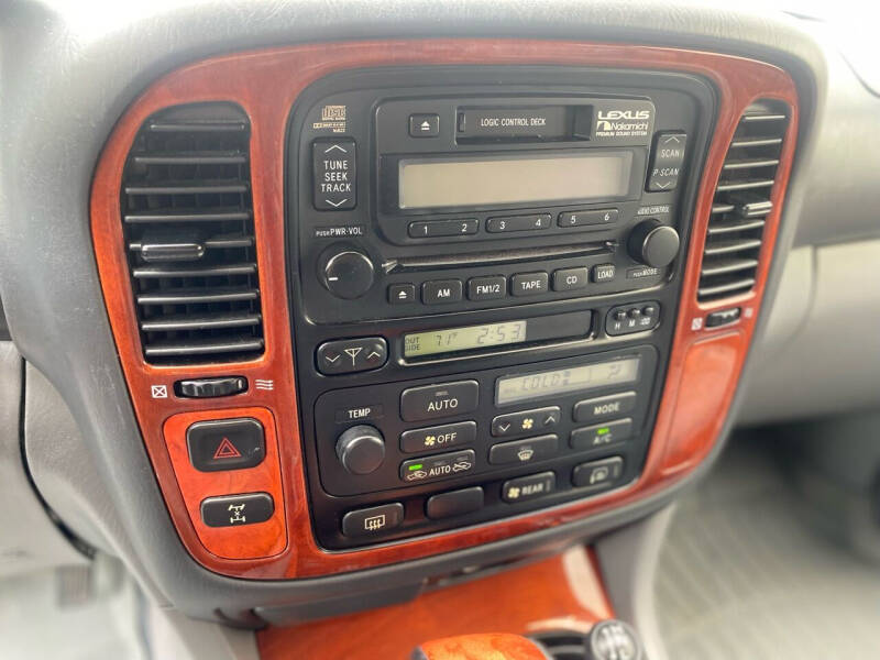 2000 Lexus LX 470