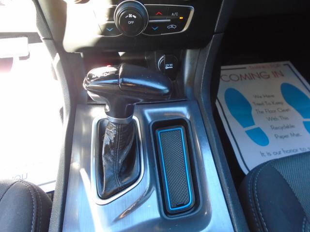 2017 Dodge Charger SE