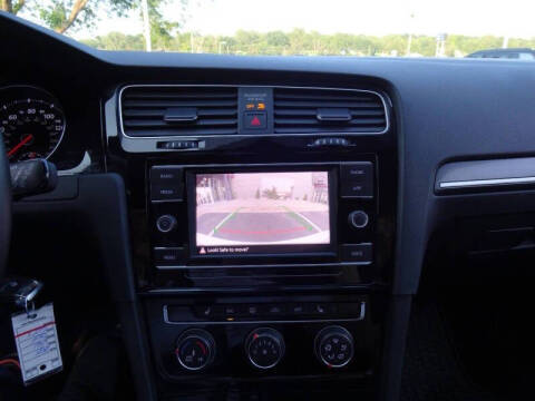 2021 Volkswagen Golf GTI SE