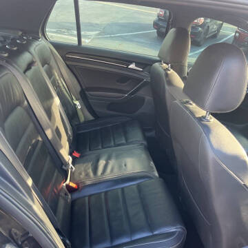 2016 Volkswagen Golf R 4Motion