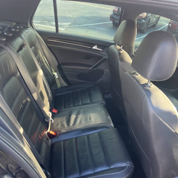 2016 Volkswagen Golf R 4Motion