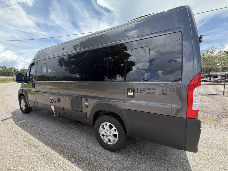 2024 Thor Motor Coach Dazzle