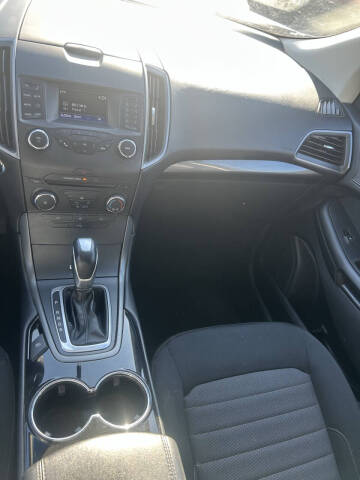 2017 Ford Edge SE