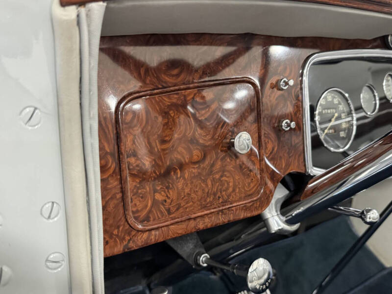 1932 Packard Deluxe 8