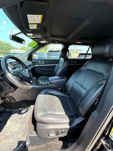 2017 Ford Explorer Sport