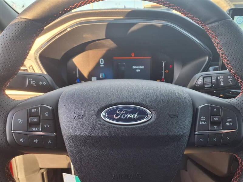 2026 Ford Escape Hybrid ST-Line Select