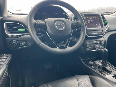 2023 Jeep Cherokee Altitude Lux