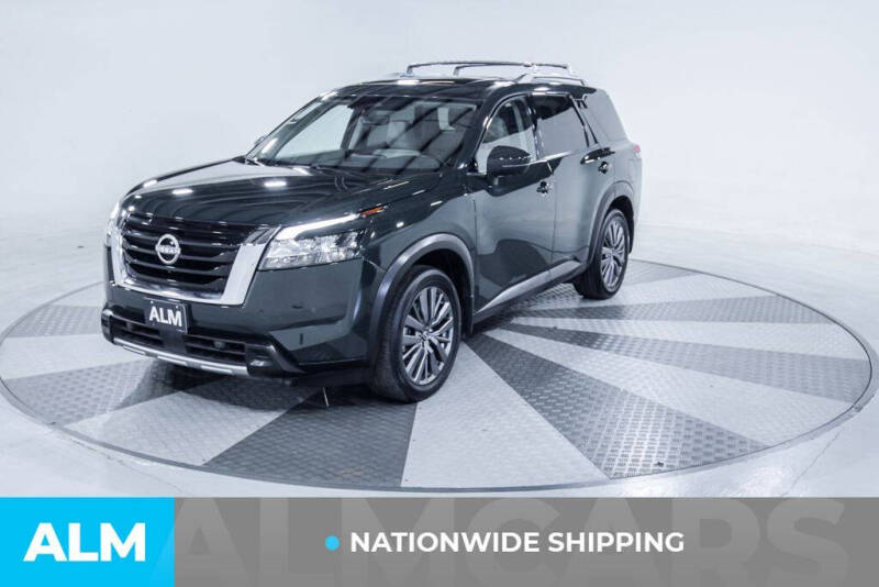 2024 Nissan Pathfinder SL