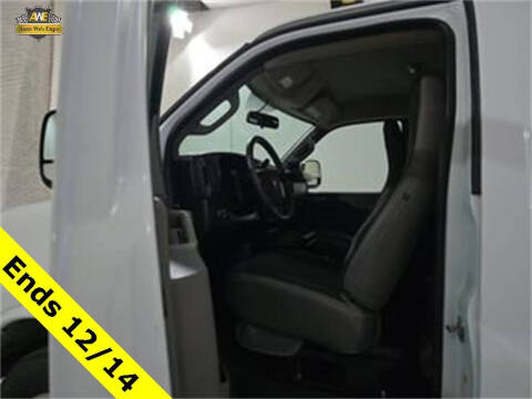 2023 Chevrolet Express 2500