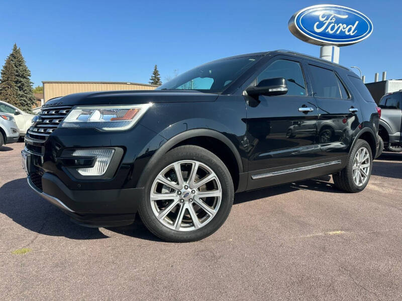 Used 2017 Ford Explorer Limited with VIN 1FM5K8FH0HGC82070 for sale in Windom, MN