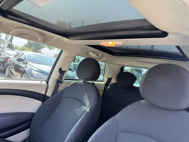 2012 MINI Cooper Hardtop