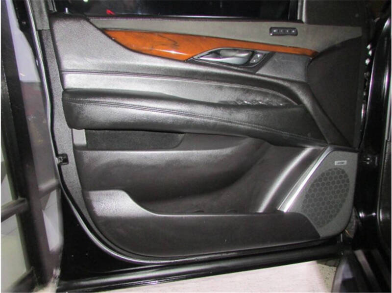 2018 Cadillac Escalade ESV Standard