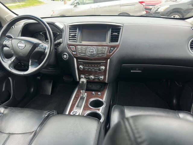 2015 Nissan Pathfinder SV