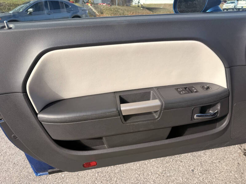 2011 Dodge Challenger SRT8 392