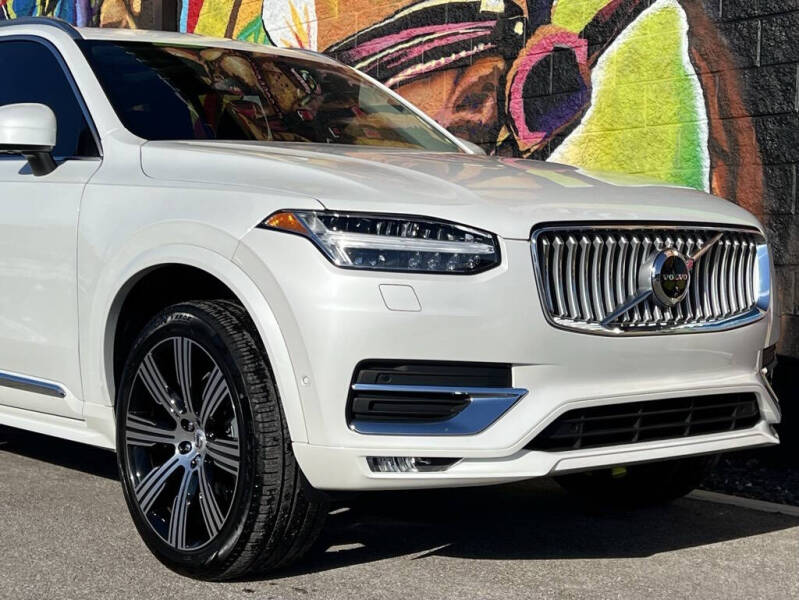 2024 Volvo XC90 B6 Plus Bright Theme 6P