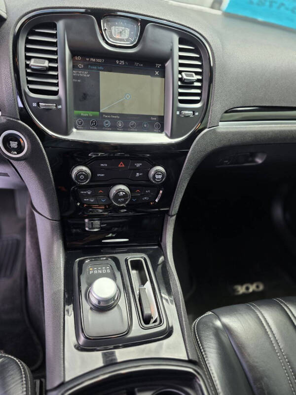 2017 Chrysler 300 S