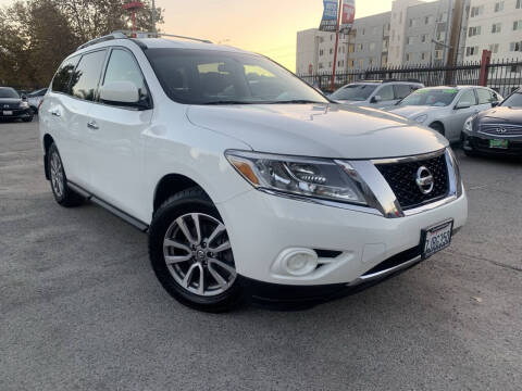 2014 Nissan Pathfinder SV