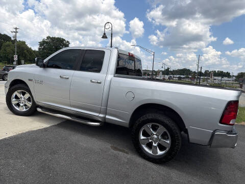 2015 RAM 1500 SLT