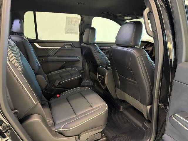 2025 GMC Acadia Denali