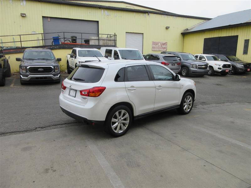 2013 Mitsubishi Outlander Sport ES
