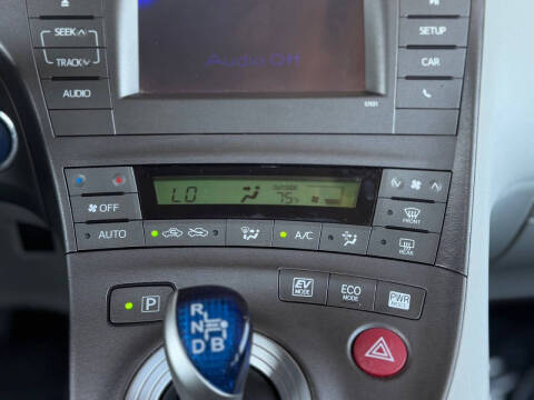 2014 Toyota Prius Two