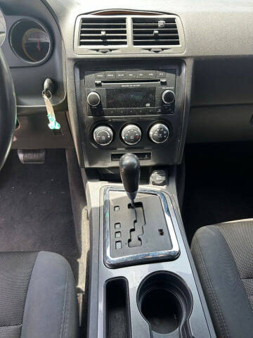 2014 Dodge Challenger SXT