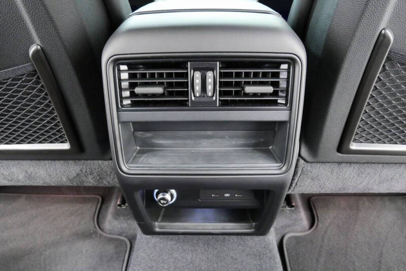 2025 Porsche Cayenne GTS Coupe