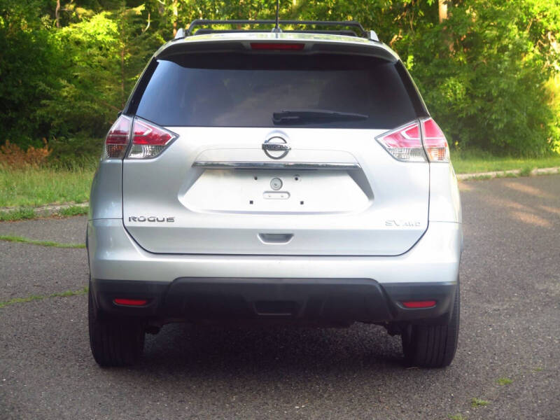2016 Nissan Rogue SV