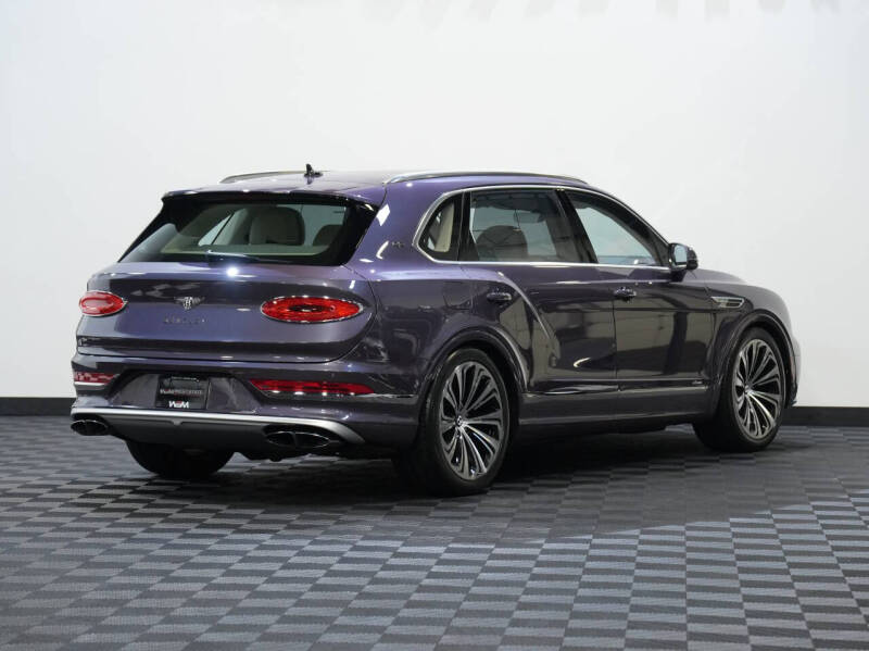 2023 Bentley Bentayga EWB