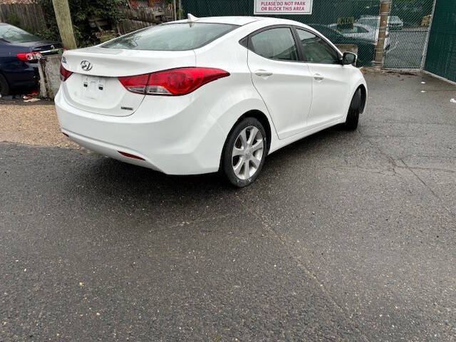 2013 Hyundai Elantra Limited photo 4