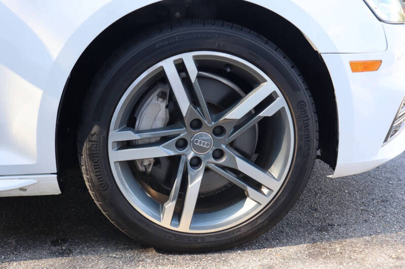 2017 Audi A4 2.0T quattro Premium Plus