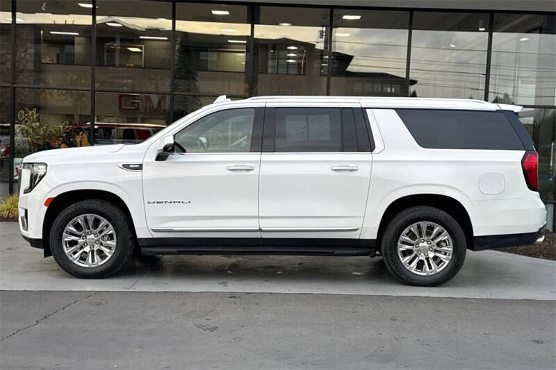 2022 GMC Yukon XL Denali