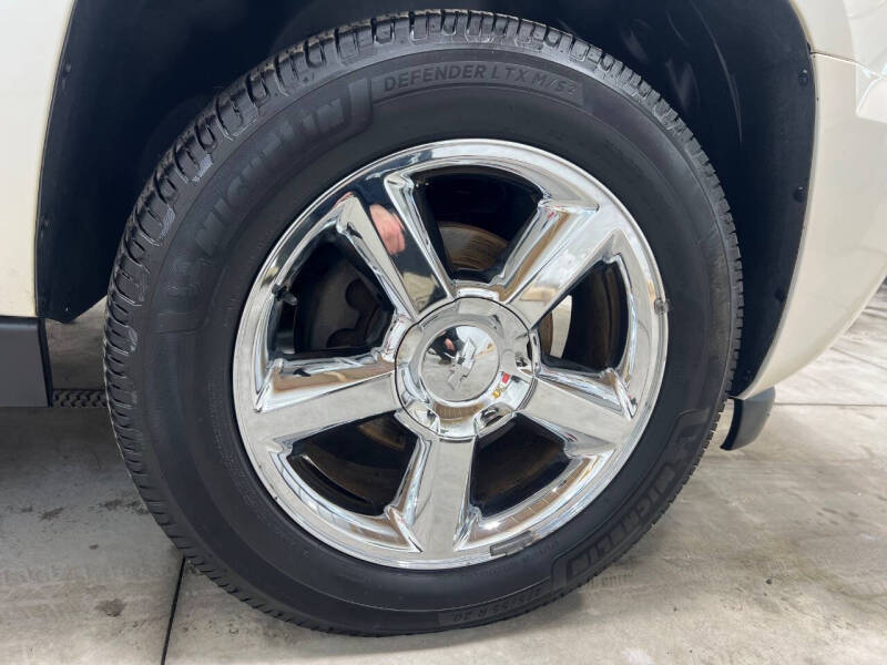 2011 Chevrolet Suburban LTZ