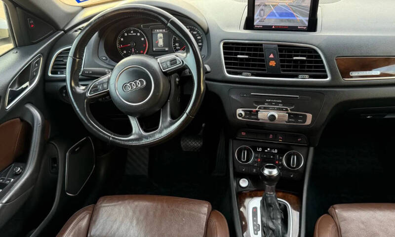 2017 Audi Q3 2.0T quattro Prestige