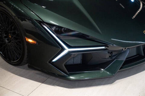 2024 Lamborghini Revuelto