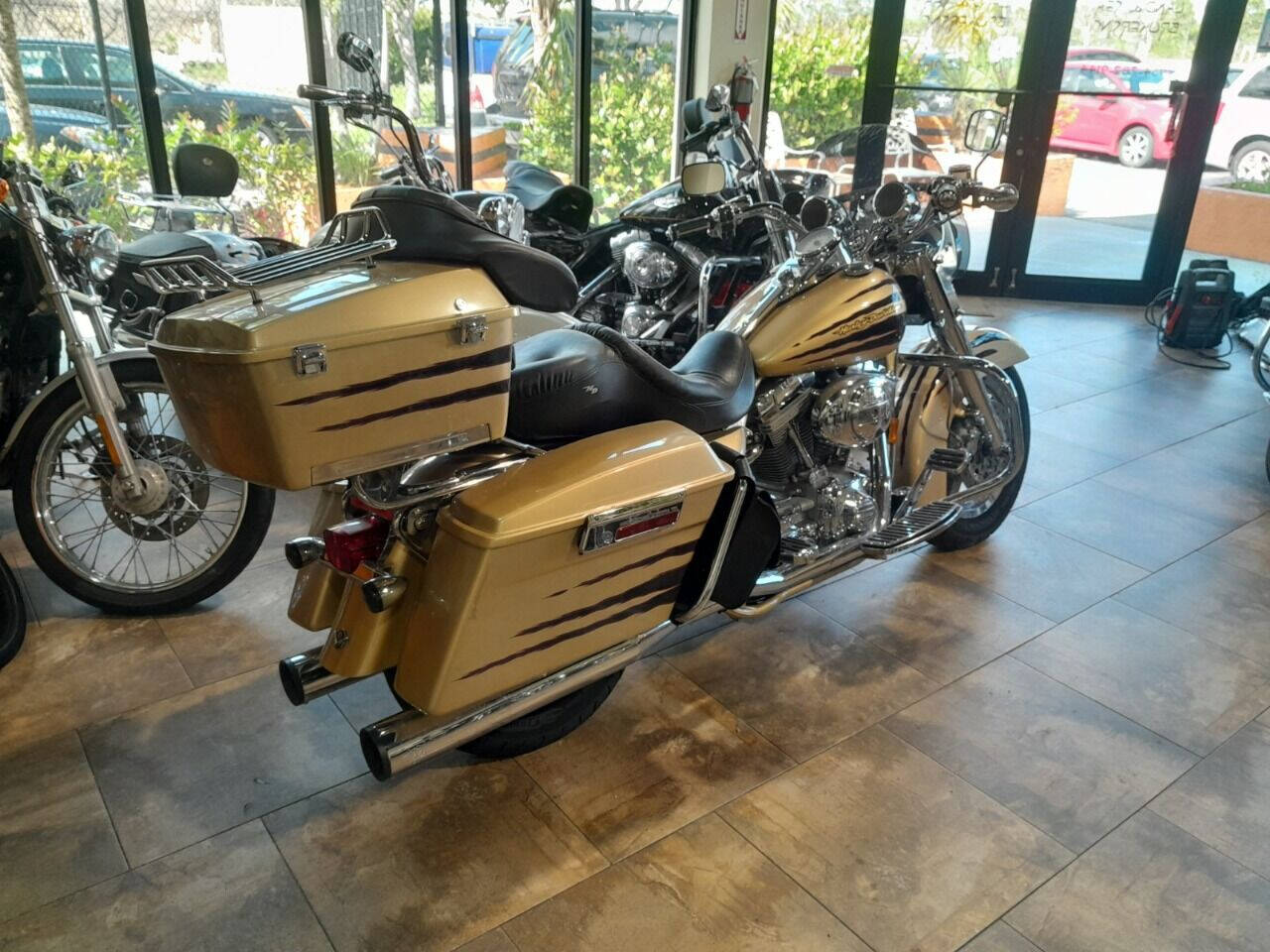 2003 HARLEY DAVIDSON CVO Road King 2 SUV / Crossover - $9,950