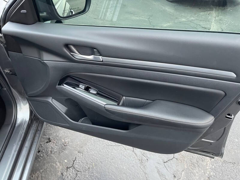 2023 Nissan Altima 2.5 SV