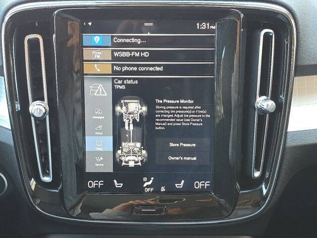 2020 Volvo XC40 T5 Momentum