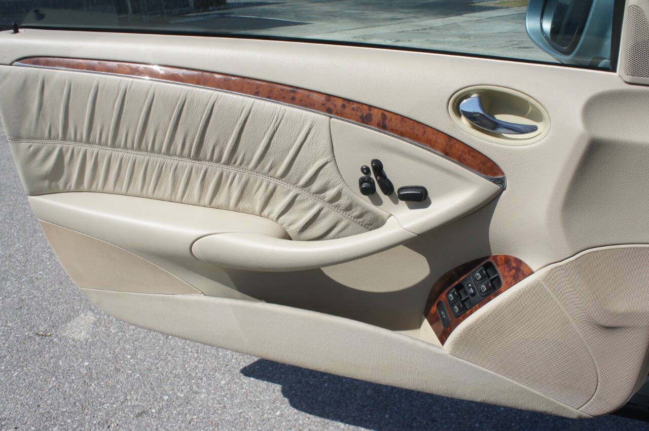 2008 Mercedes-Benz CLK 21