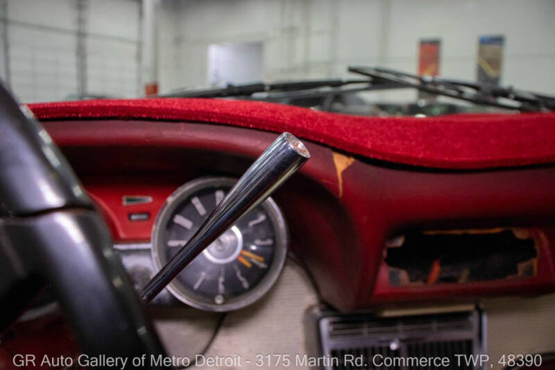 1961 Ford Thunderbird