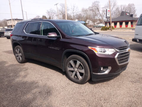 2018 Chevrolet Traverse for sale at Ron Neale Auto Sales in Three Rivers MI