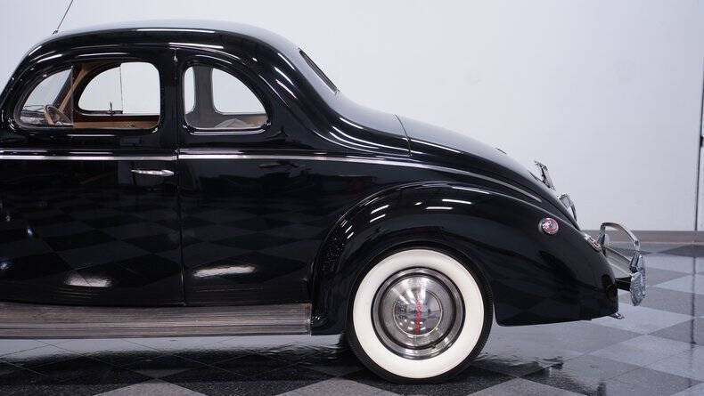 1940 Ford Deluxe