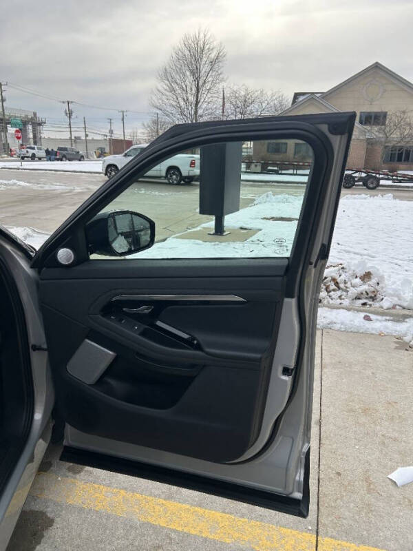 2022 Land Rover Range Rover Evoque P250 SE