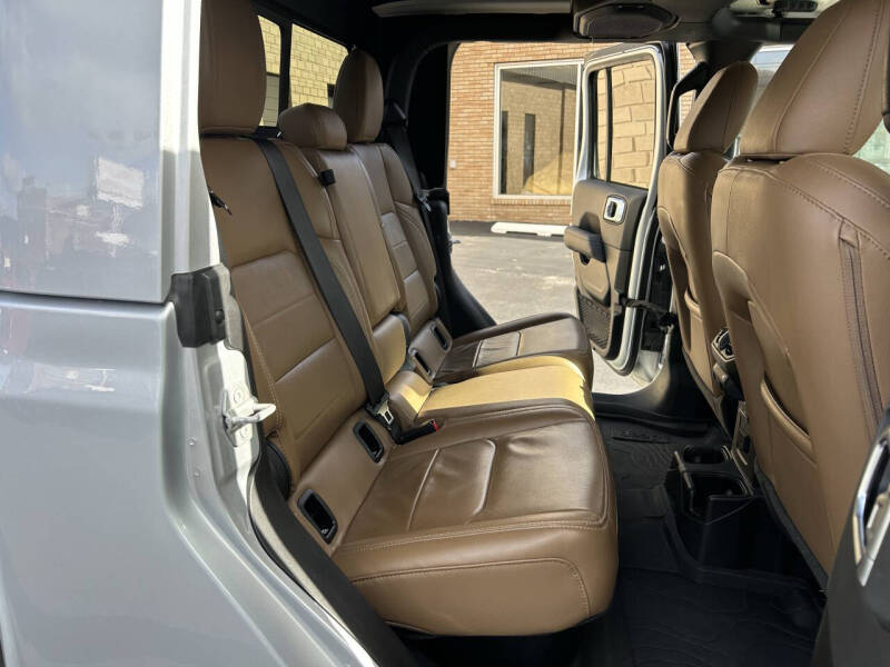 2023 Jeep Gladiator Overland