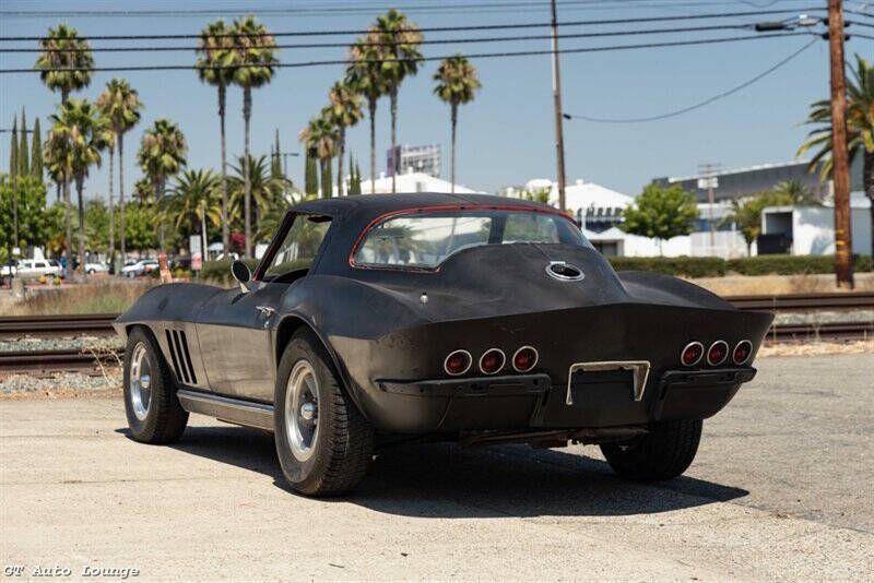 1966 Chevrolet Corvette 10