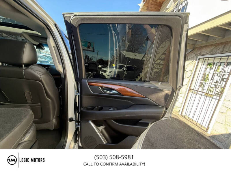 2015 Cadillac Escalade Luxury